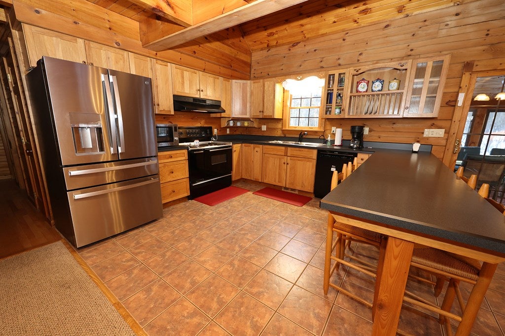 9375 Sugar Grove Road Huntingdon, PA 16652 - Photo 14 of 64 Gallery Image 14