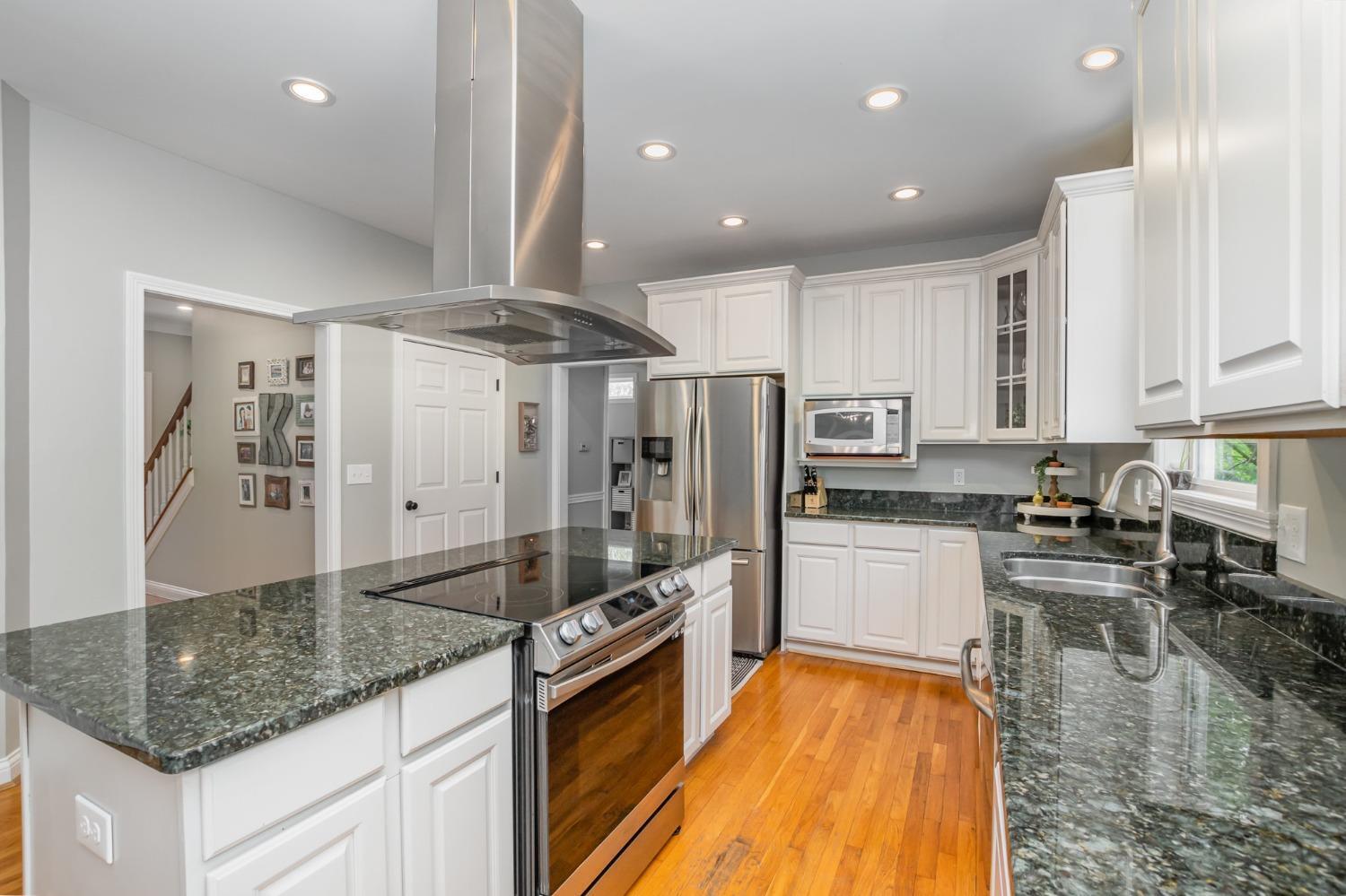 8352 Benton Ridge Lane Cincinnati, OH 45255 - Photo 15 of 35 Gallery Image 15