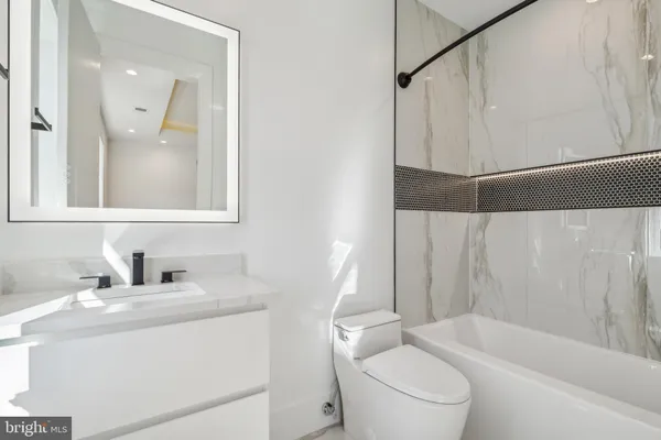 $2,195,000 | 6640 Cardinal Lane, Annandale, VA 22003