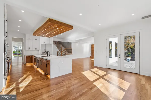 $2,195,000 | 6640 Cardinal Lane, Annandale, VA 22003