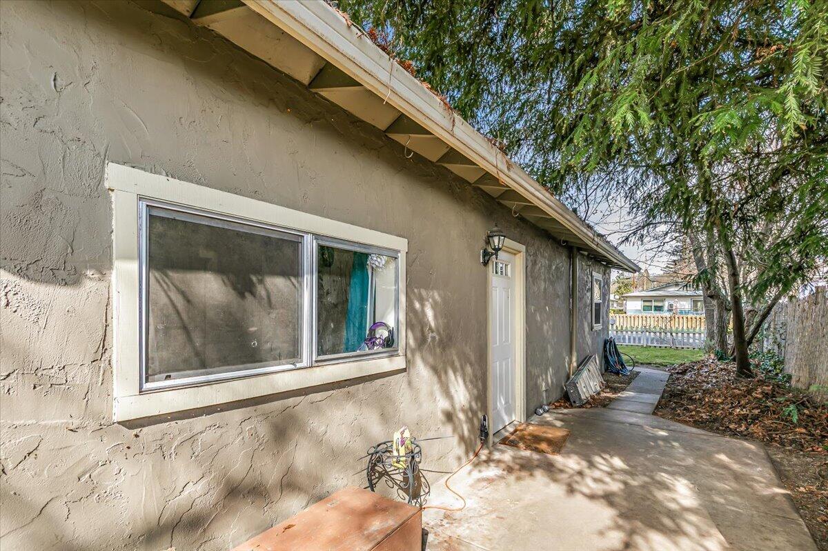 707 Southwest I Street Grants Pass, OR 97526 - Photo 17 of 21 17.