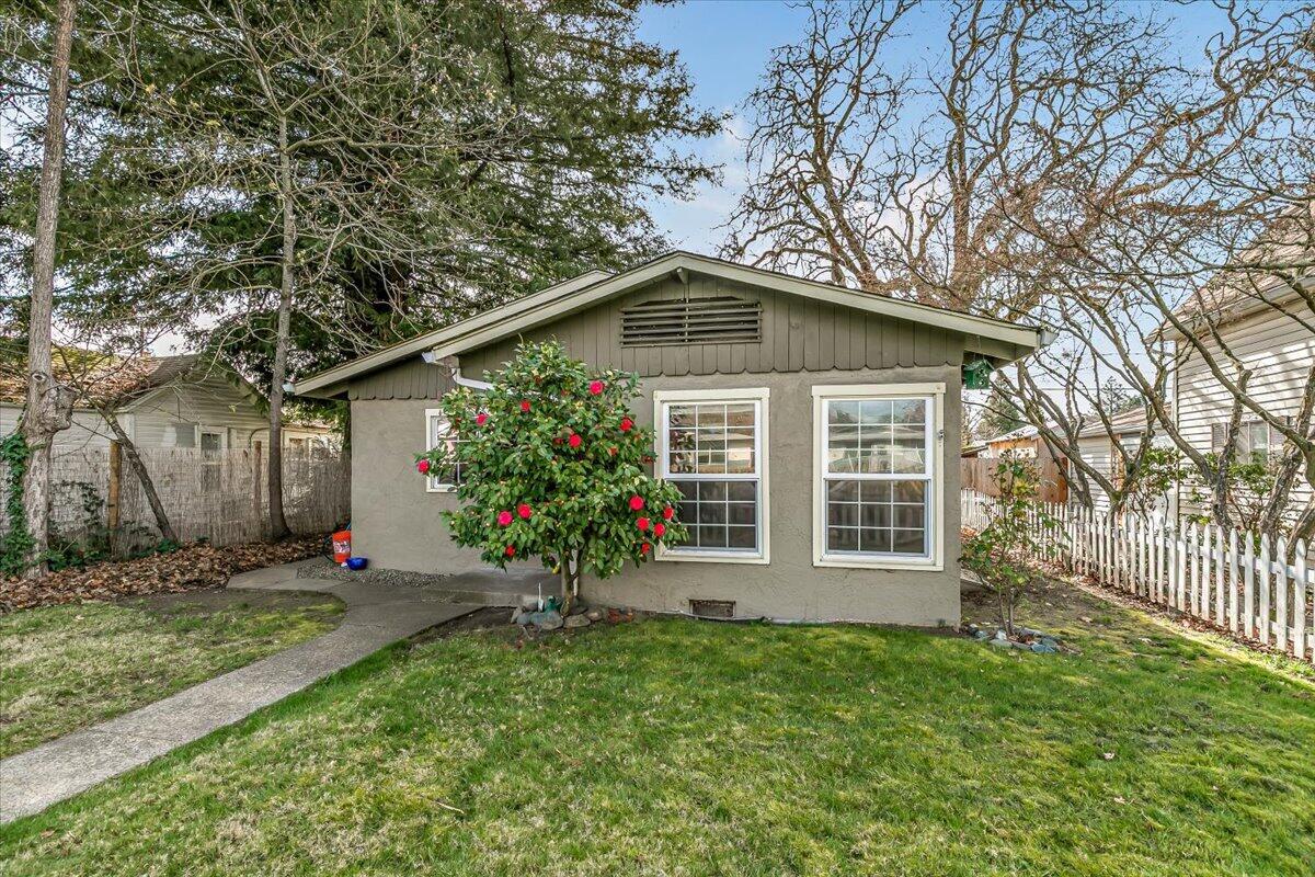 707 Southwest I Street Grants Pass, OR 97526 - Photo 2 of 21 2.