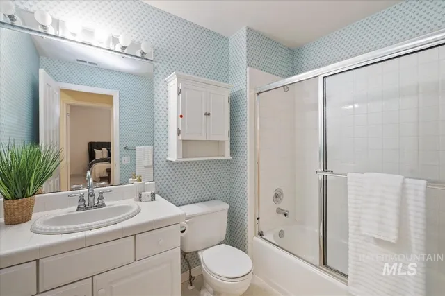 $585,000 | 812 East Riverpark Lane, Boise, ID 83706