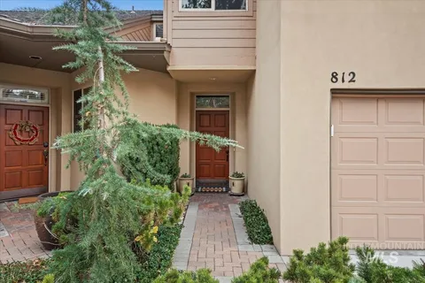 $585,000 | 812 East Riverpark Lane, Boise, ID 83706