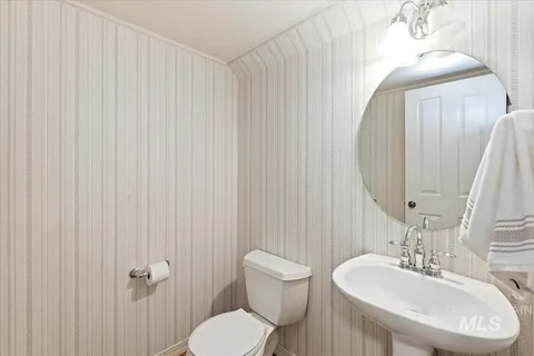 $585,000 | 812 East Riverpark Lane, Boise, ID 83706