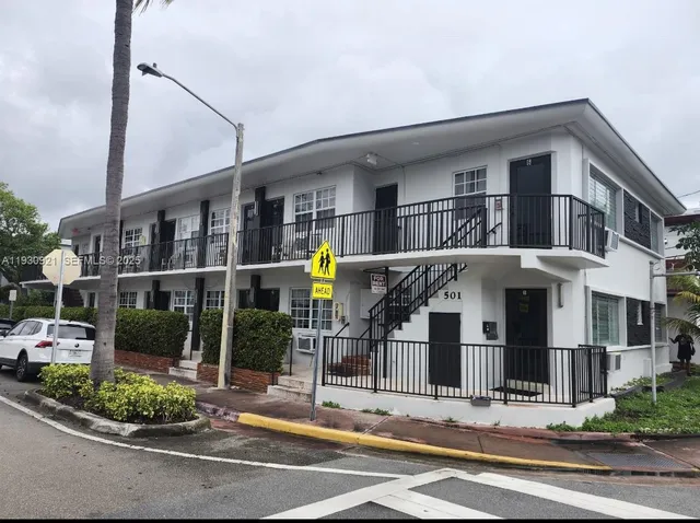 $1,650 | 501 77th Street, Unit 3, Miami Beach, FL 33141