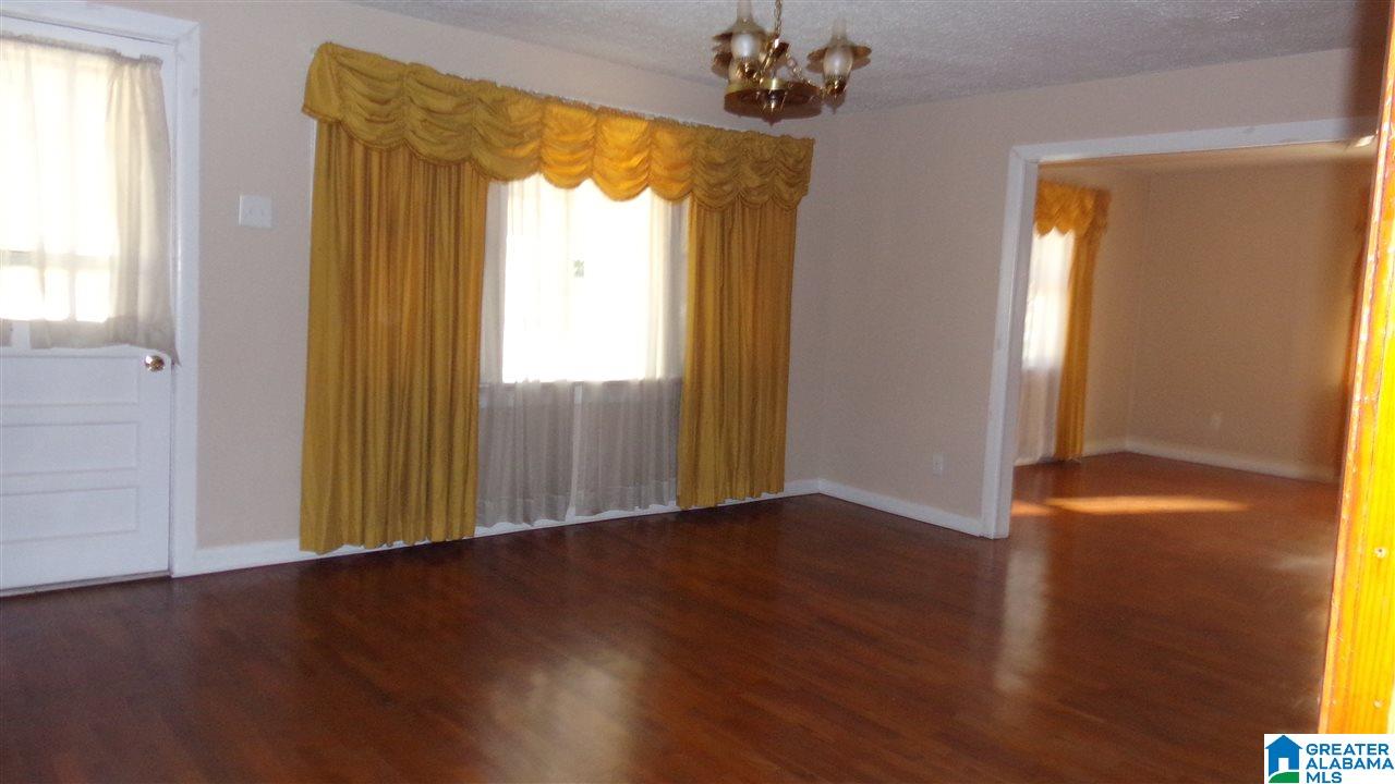 410 Eastern Valley Road Bessemer, AL 35020 - Photo 10 of 32