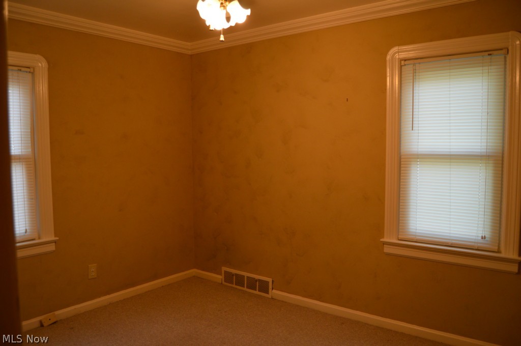 1351 Avondale Road Cleveland, OH 44121 - Photo 14 of 24 Gallery Image 14
