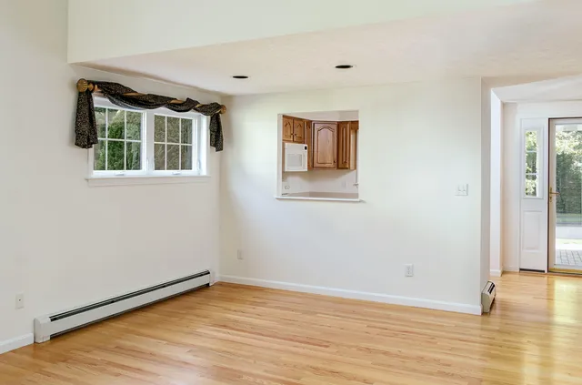 $560,000 | 59 Plymouth Grove, Unit 11, Kennebunk, ME 04043