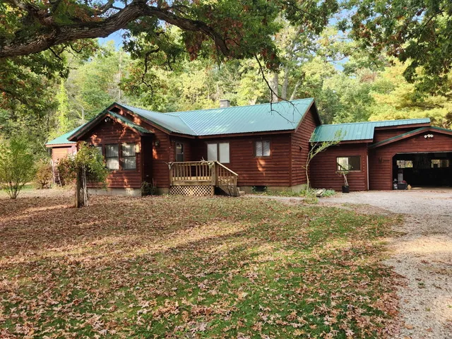 $989,000 | 9283 Willow Road, Bitely, MI 49309