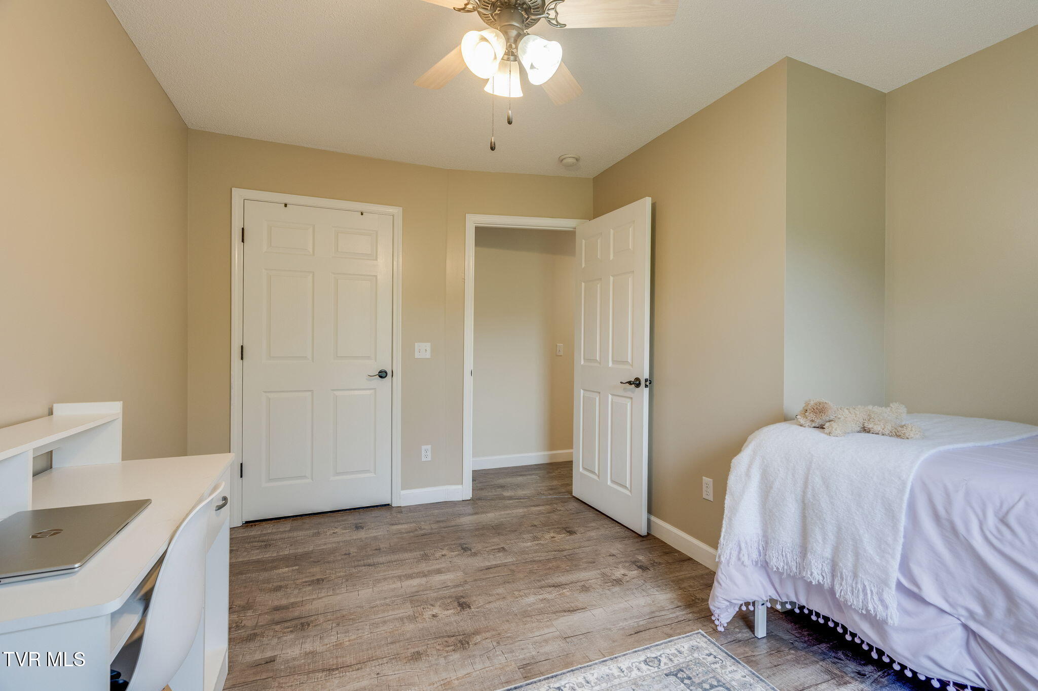 2937 Forest View Road Kingsport, TN 37660 - Photo 21 of 52 022