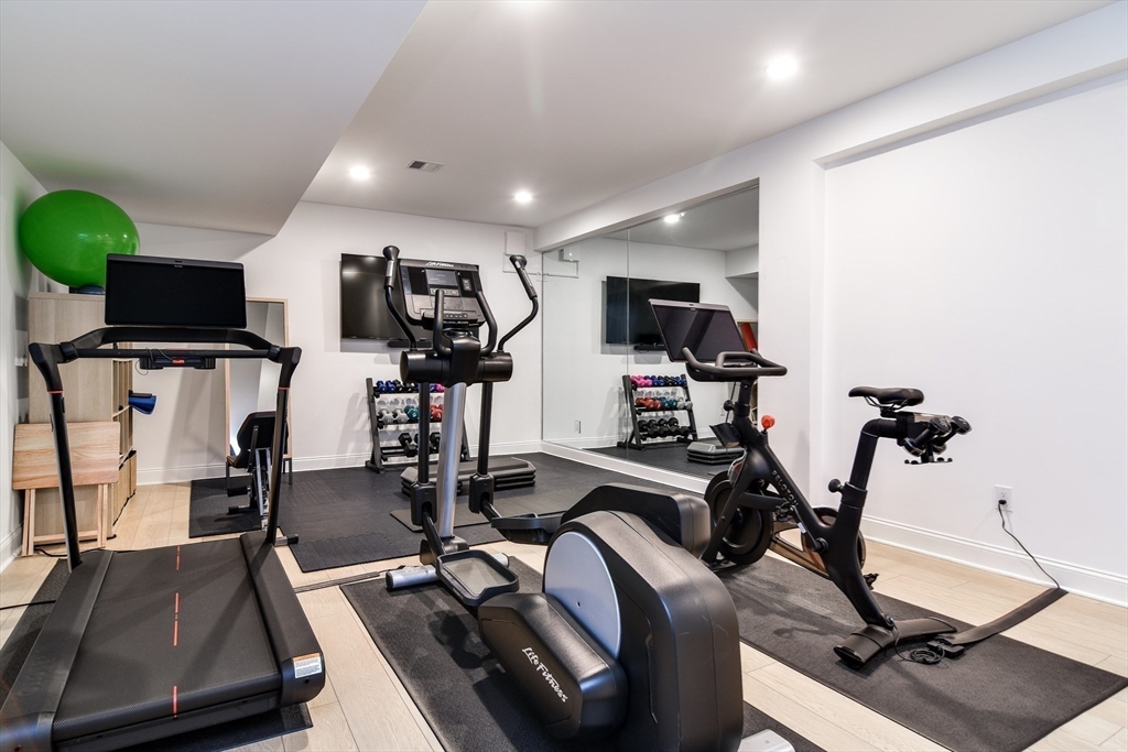 16 Barnes Boulevard, Unit 16 Hudson, MA 01749 - Photo 25 of 41