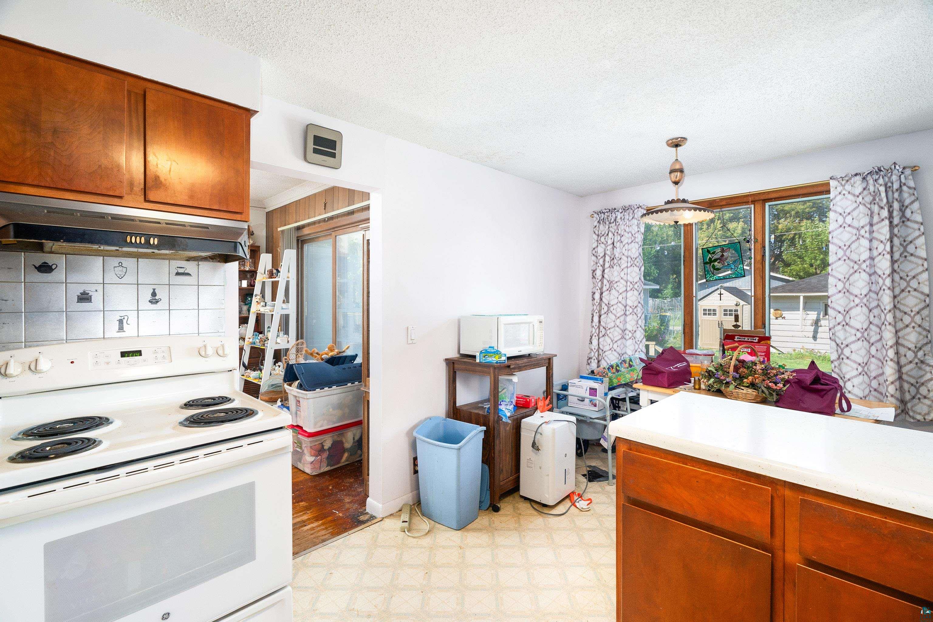 327 North 61st Avenue West Duluth, MN 55807 - Photo 13 of 42