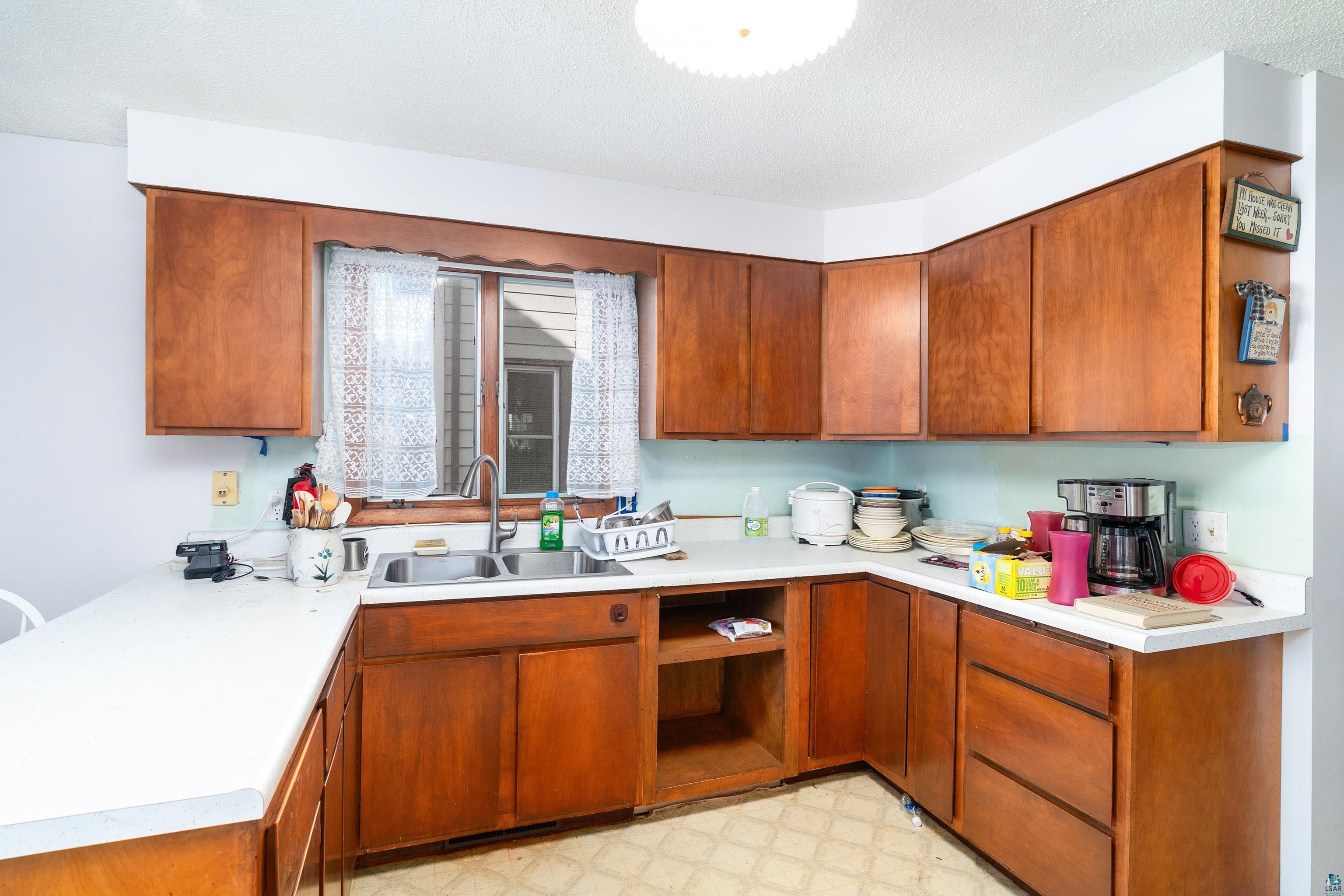 327 North 61st Avenue West Duluth, MN 55807 - Photo 16 of 42