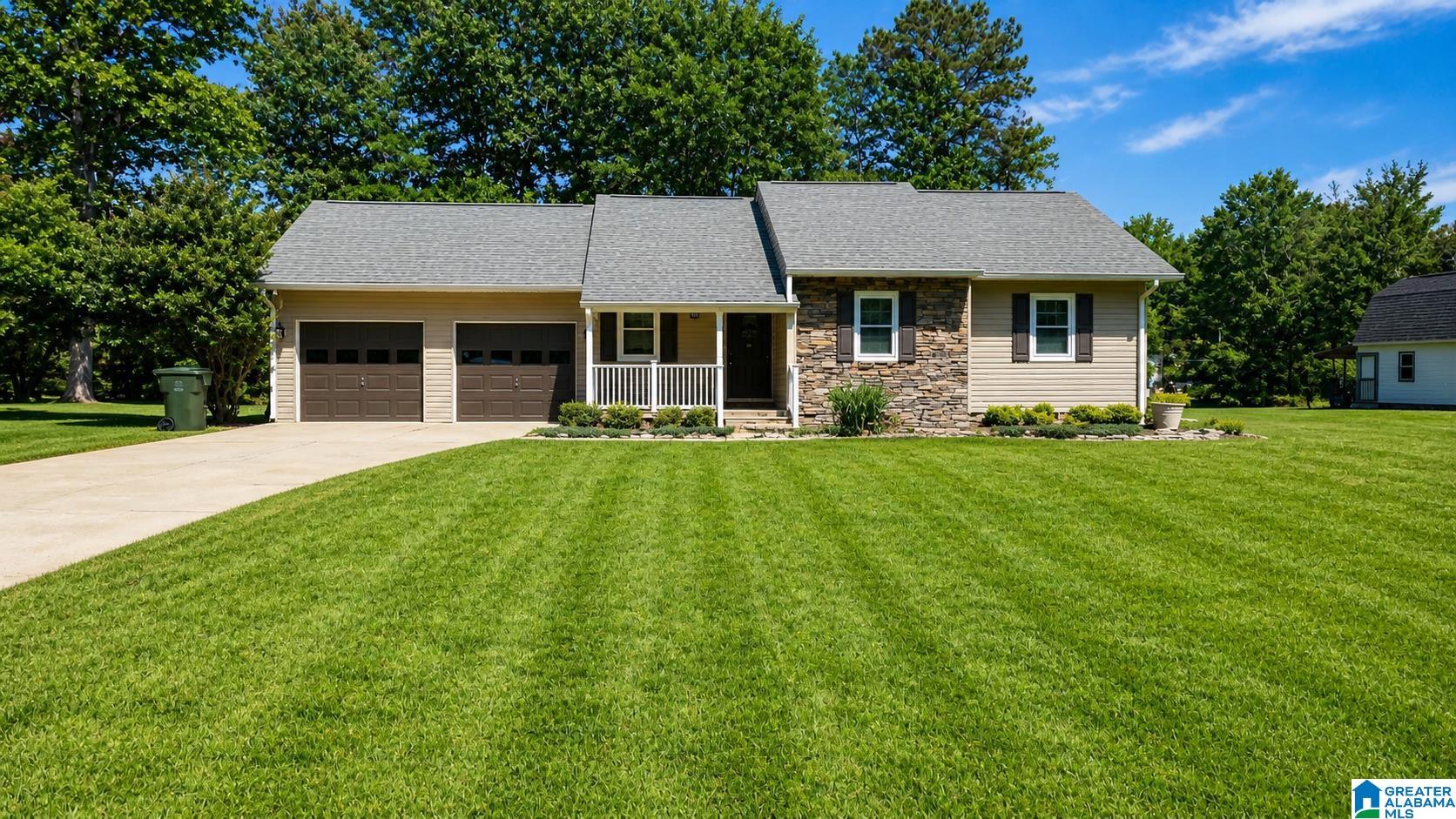 3205 Hudson Street Jasper, AL 35503 - Photo 1 of 27