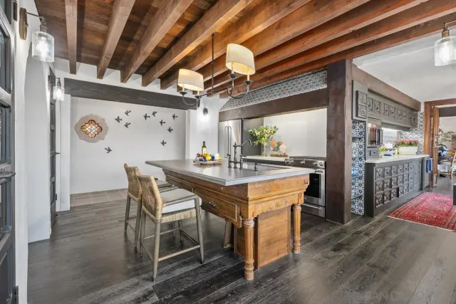 $5,890,000 | 17507 Los Morros, Rancho Santa Fe, CA 92067