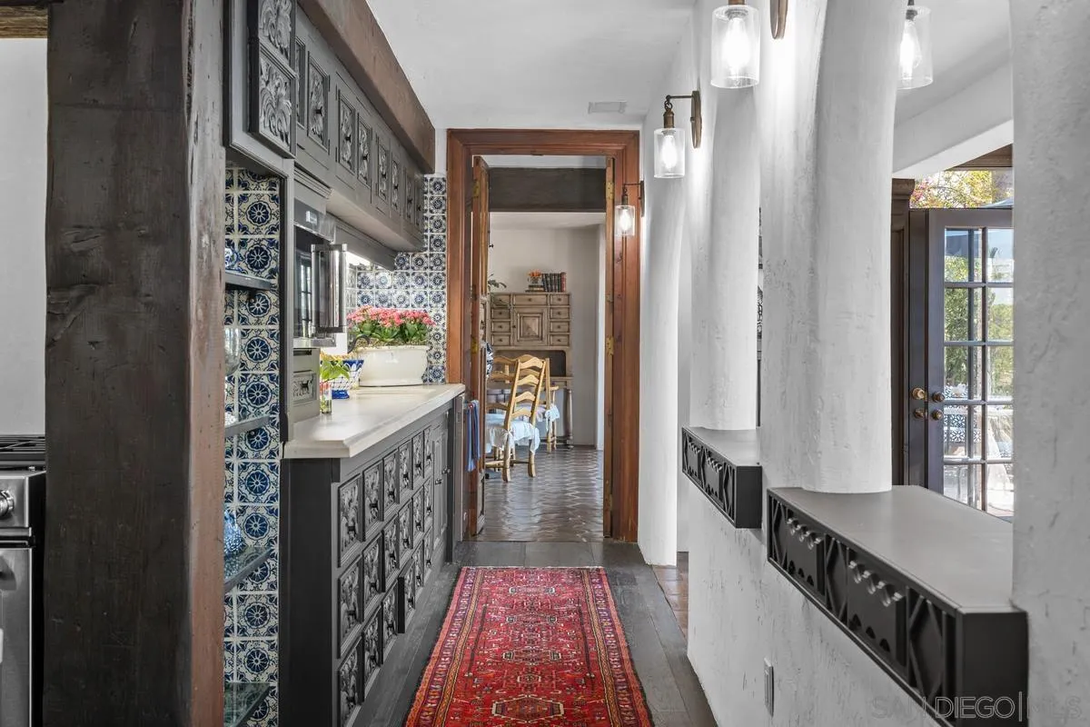 17507 Los Morros Rancho Santa Fe, CA 92067 - Photo 32 of 60 Kitchen