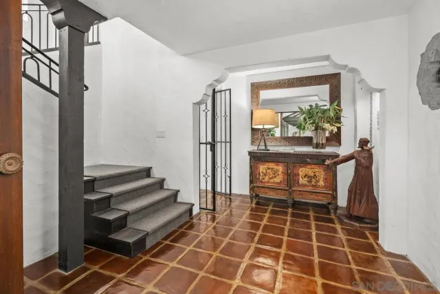 $5,890,000 | 17507 Los Morros, Rancho Santa Fe, CA 92067