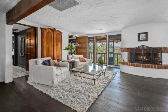 $5,890,000 | 17507 Los Morros, Rancho Santa Fe, CA 92067