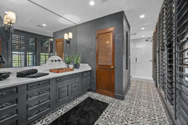 $5,890,000 | 17507 Los Morros, Rancho Santa Fe, CA 92067