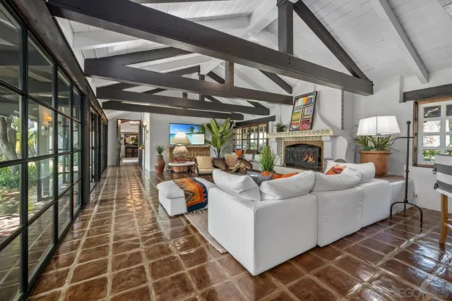 $5,890,000 | 17507 Los Morros, Rancho Santa Fe, CA 92067