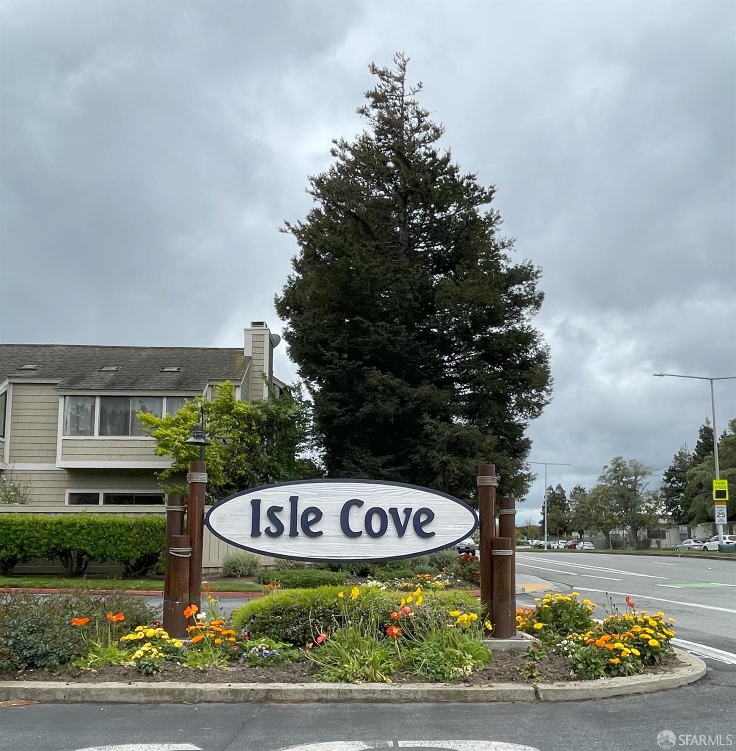 823 Juno Lane Foster City, CA 94404 - Photo 2 of 2 a sign that is on the side of a road