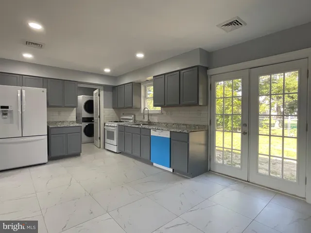 $375,000 | 208 Wichita Trail, Browns Mills, NJ 08015