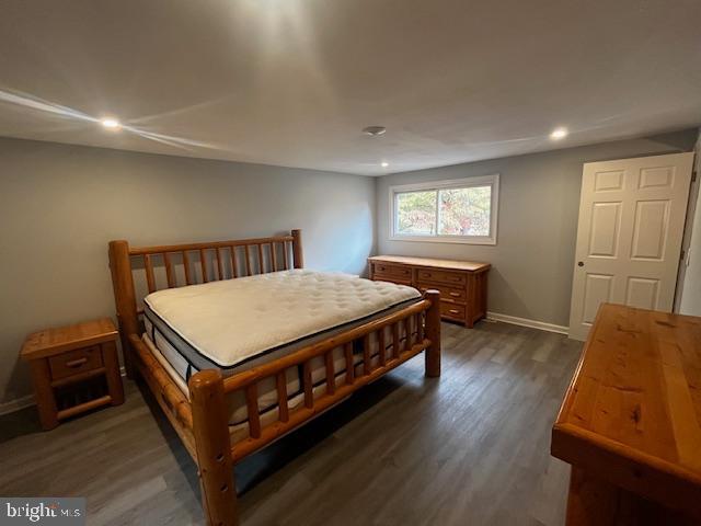 583 Tabernacle Road Medford, NJ 08055 - Photo 30 of 36 a bedroom with a bed and a dresser in it