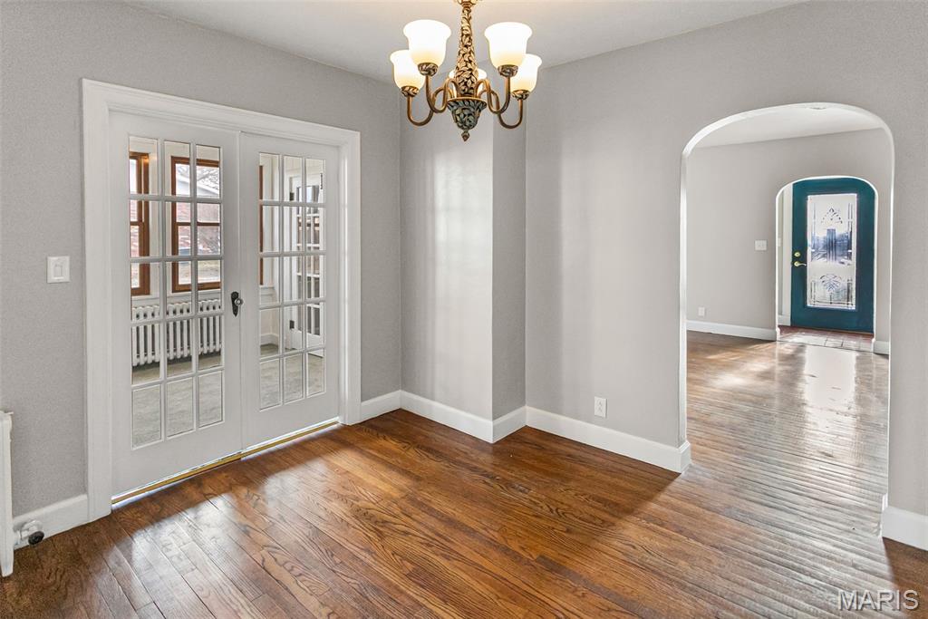 804 Enos Lane Godfrey, IL 62035 - Photo 18 of 48