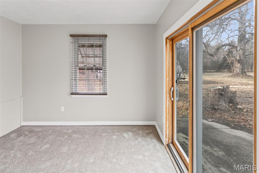 804 Enos Lane Godfrey, IL 62035 - Photo 29 of 48
