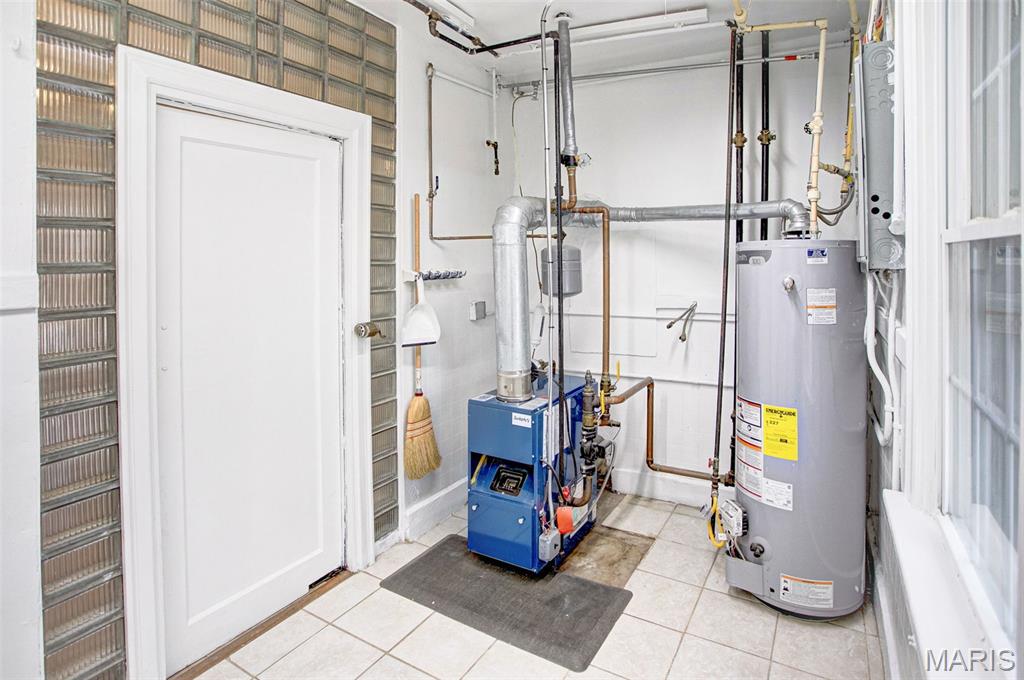 804 Enos Lane Godfrey, IL 62035 - Photo 40 of 48