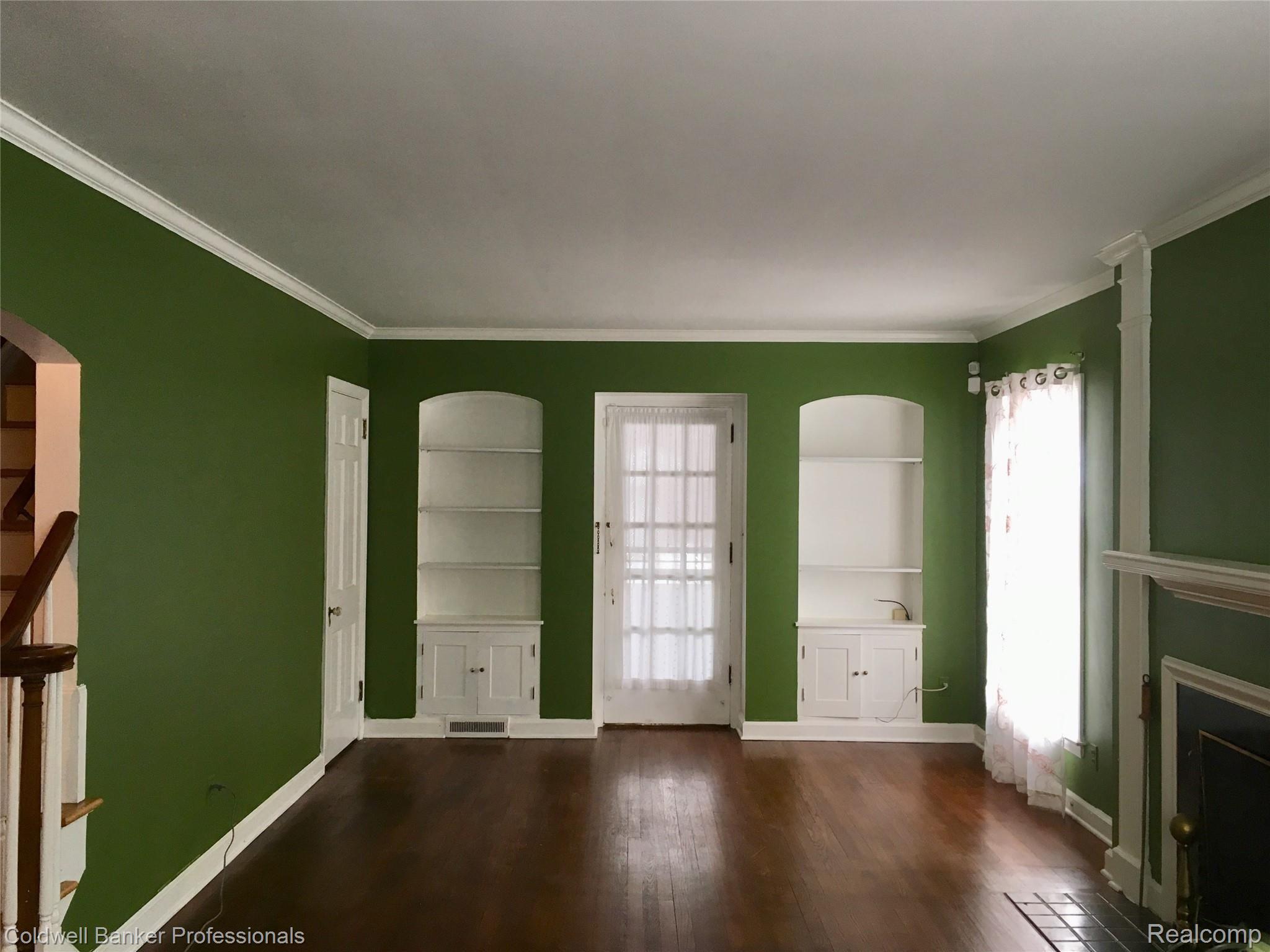 living room2.jpg
