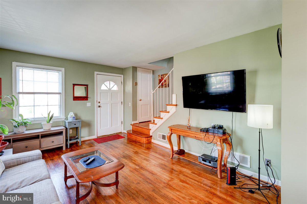 11937 Bluhill Road Silver Spring, MD 20902 - Photo 25 of 33