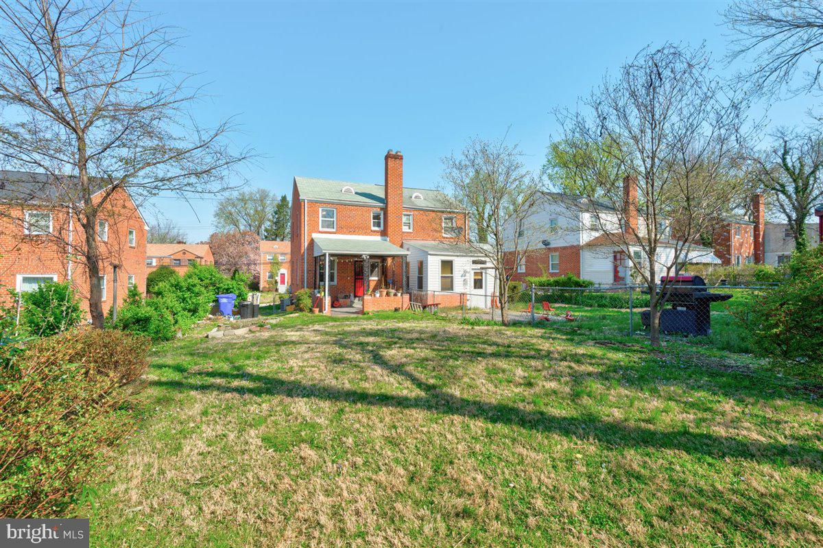 11937 Bluhill Road Silver Spring, MD 20902 - Photo 6 of 33