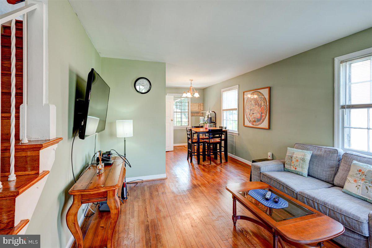 11937 Bluhill Road Silver Spring, MD 20902 - Photo 7 of 33