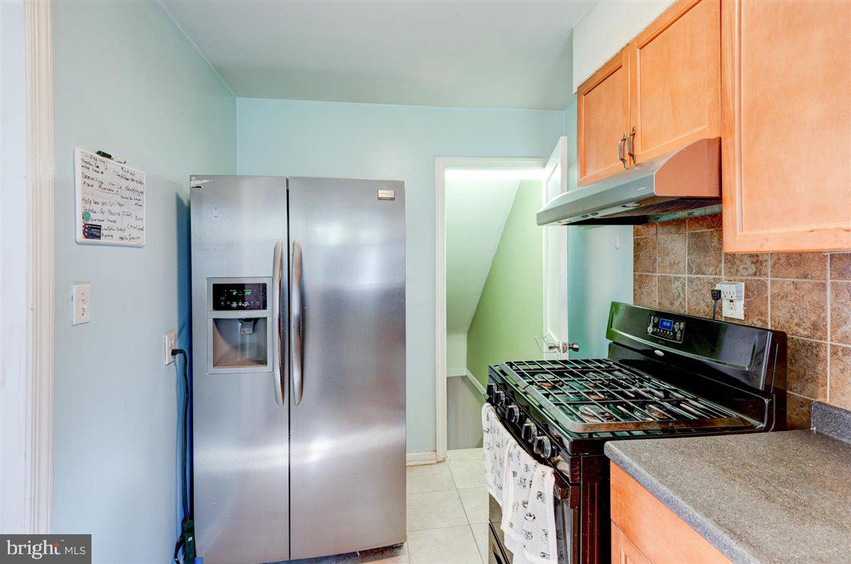 11937 Bluhill Road Silver Spring, MD 20902 - Photo 9 of 33