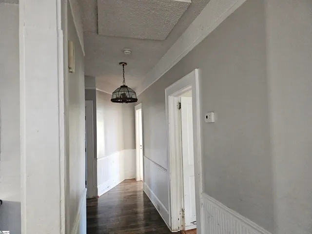 $199,900 | 101 East Blue Ridge Drive, Greenville, SC 29609