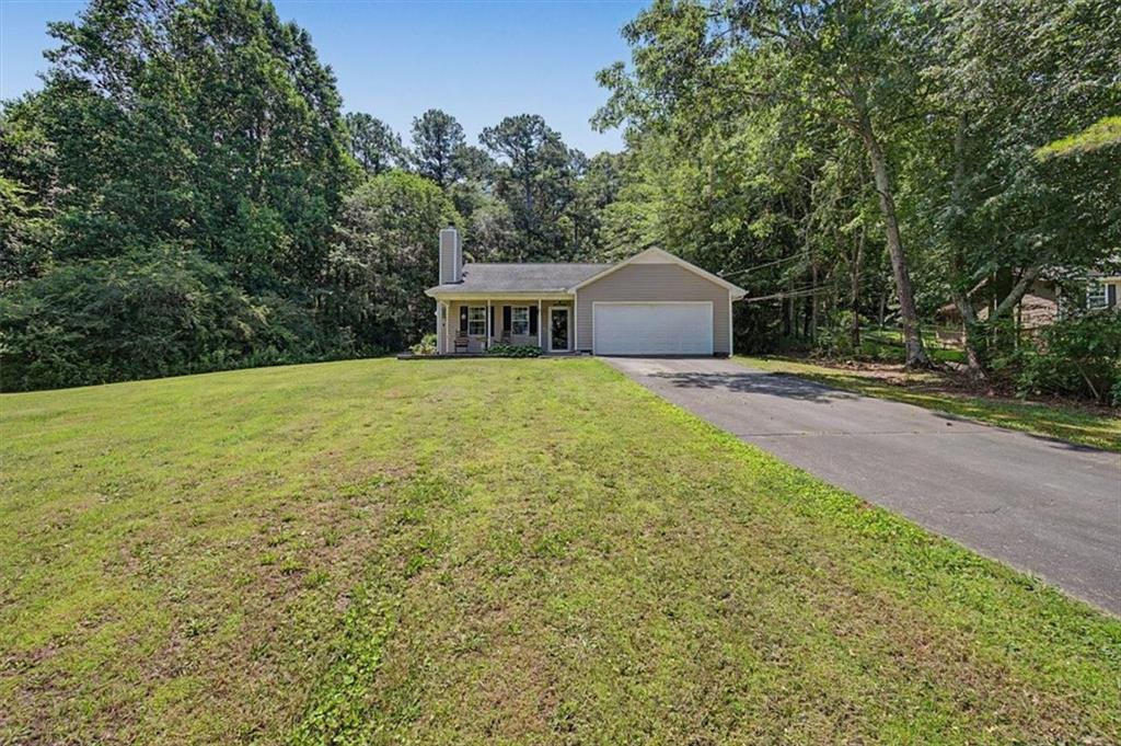 369 South Sequoyah Circle Northeast Calhoun, GA 30701 - Photo 4 of 40