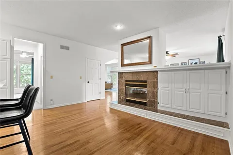 $565,000 | 7621 Lichtenauer Drive, Shawnee, KS 66217