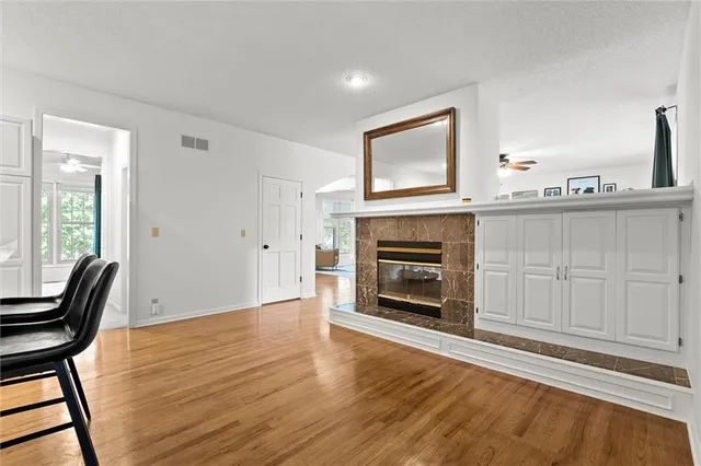 $565,000 | 7621 Lichtenauer Drive, Shawnee, KS 66217