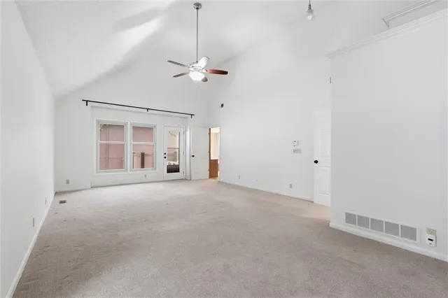 $565,000 | 7621 Lichtenauer Drive, Shawnee, KS 66217