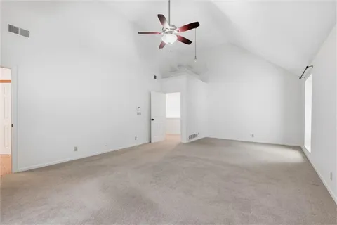 $565,000 | 7621 Lichtenauer Drive, Shawnee, KS 66217