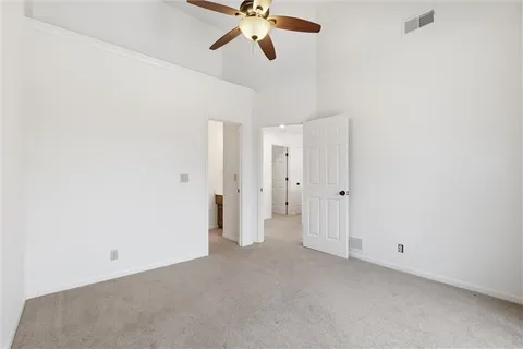 $565,000 | 7621 Lichtenauer Drive, Shawnee, KS 66217