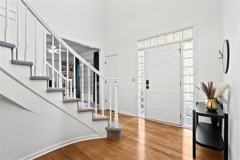 $565,000 | 7621 Lichtenauer Drive, Shawnee, KS 66217