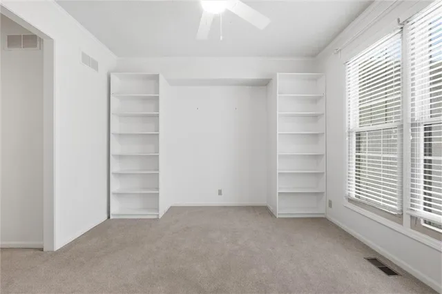 $565,000 | 7621 Lichtenauer Drive, Shawnee, KS 66217