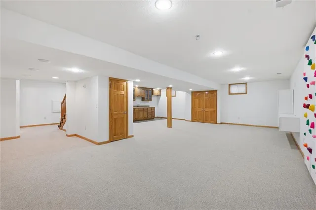 $565,000 | 7621 Lichtenauer Drive, Shawnee, KS 66217