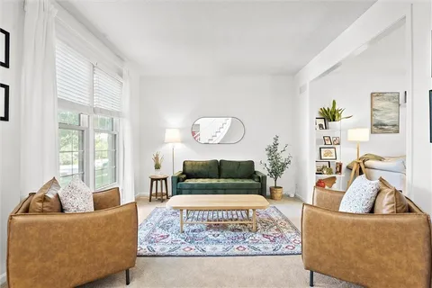 $565,000 | 7621 Lichtenauer Drive, Shawnee, KS 66217