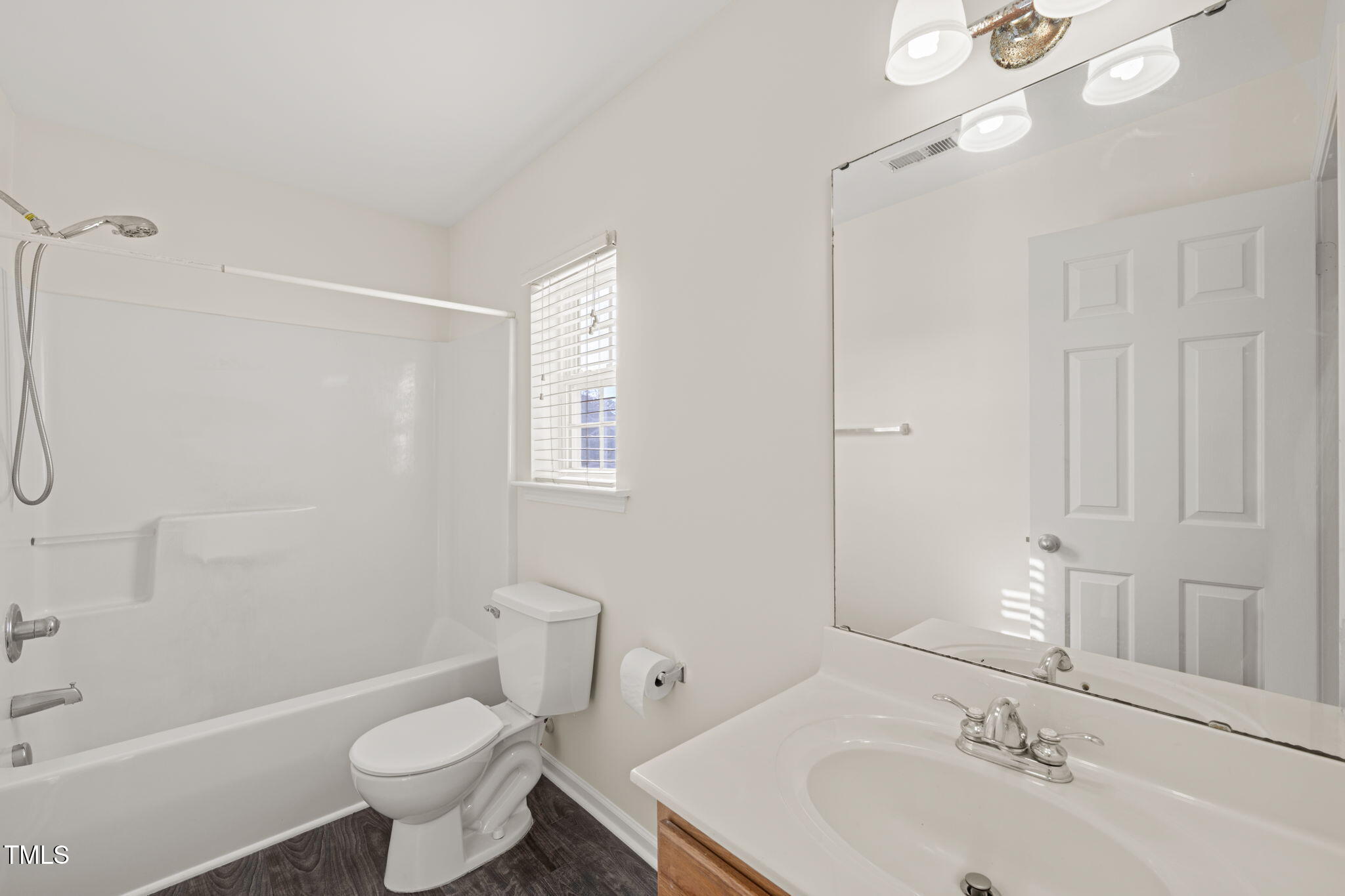 2816 Roundleaf Court Raleigh, NC 27604 - Photo 20 of 37 20-web-or-mls-DSC02948