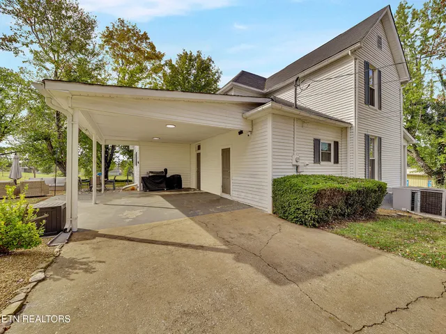 $475,000 | 708 Sweetwater Vonore Road, Sweetwater, TN 37874