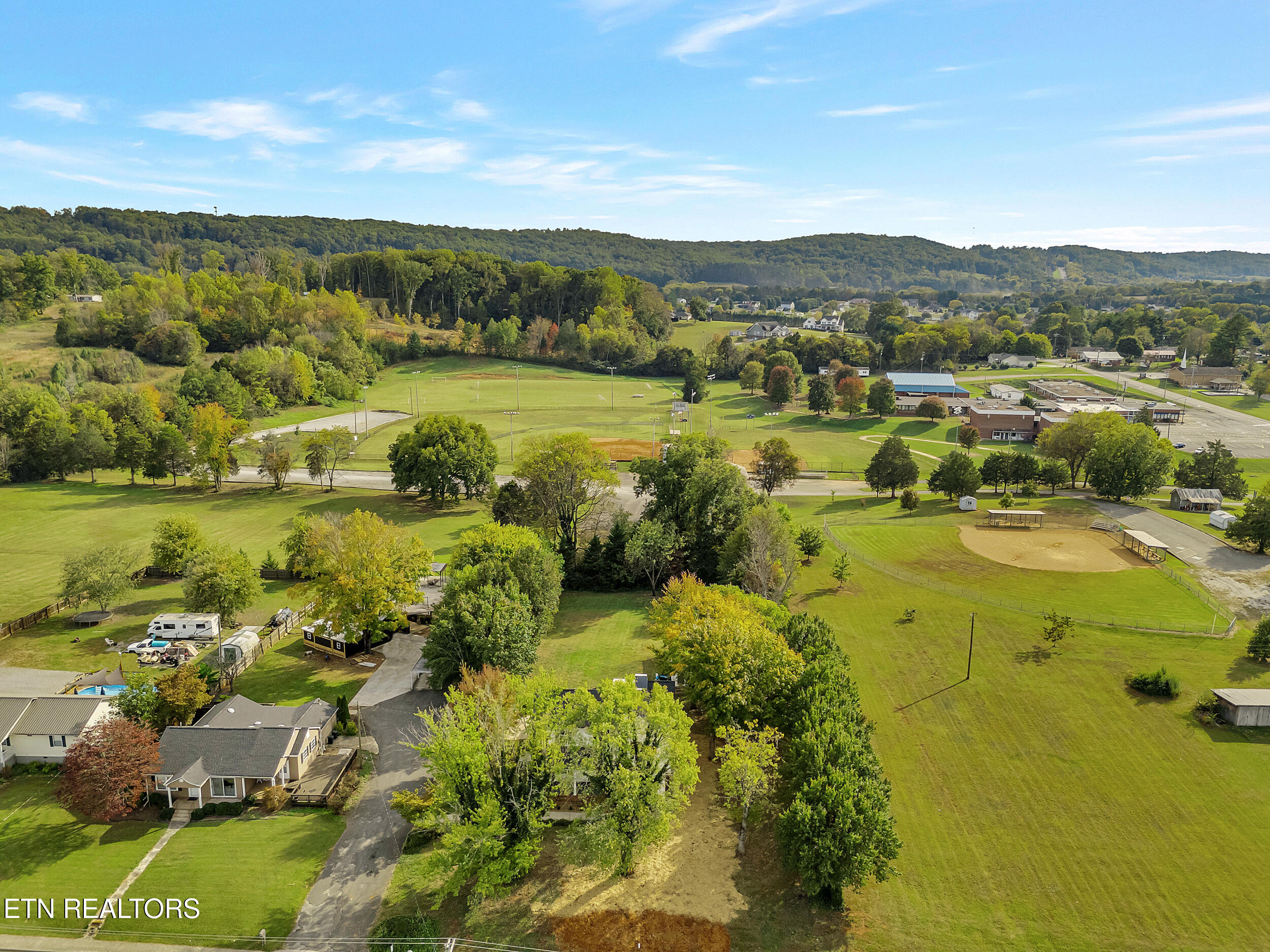 708 Sweetwater Vonore Road Sweetwater, TN 37874 - Photo 49 of 52 50_07